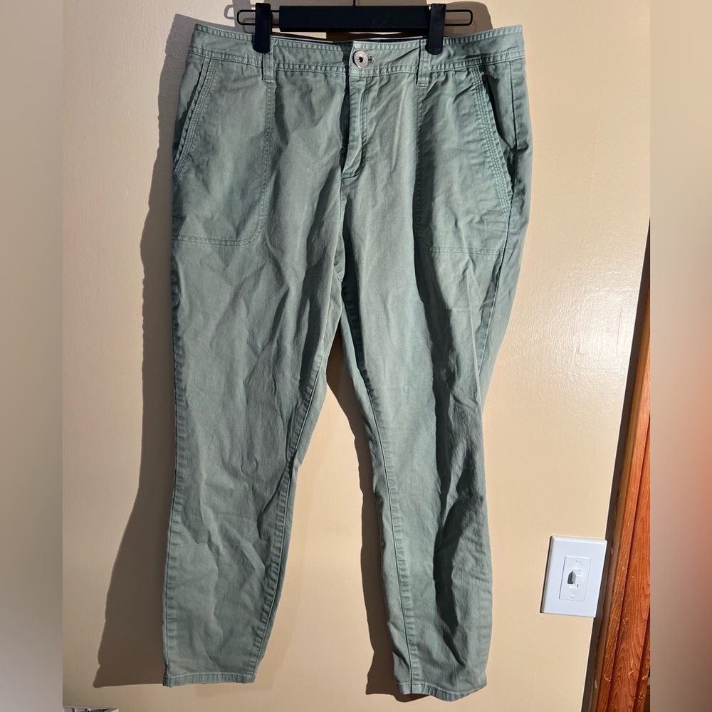 Women’s Vineyard Vines Green Straight Leg Chinos Size 12